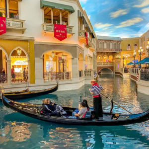 Gondolas at The Venetian |