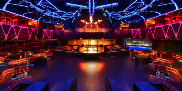 The main dance floor and DJ booth at Hakkasan Nightclub