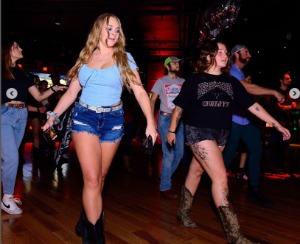 two women line dancing at Stoney's Back Forty at Santa Fe Station