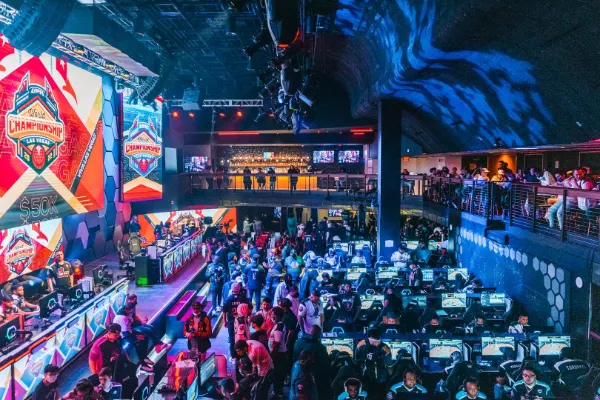 This is a picture of an esports competition at the HyperX Esports Arena at the Luxor Las Vegas