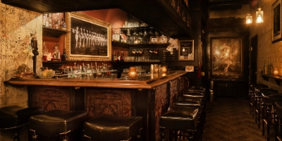 intimate speakeasy the laundry room in downtown las vegas with vintage decor handcrafted cocktails and exclusive 22-seat lounge behind commonwealth