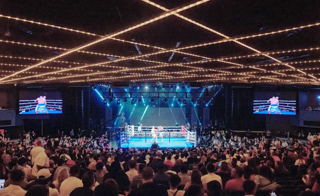bleau theater Las Vegas hosts major boxing event