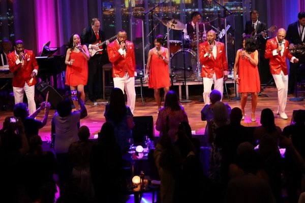 A Motown Mother’s Day starring Spectrum & Radiance show las vegas