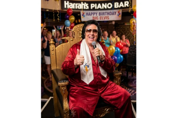 Pete Vallee performing as Big Elvis at Harrah’s Piano Bar in Las Vegas