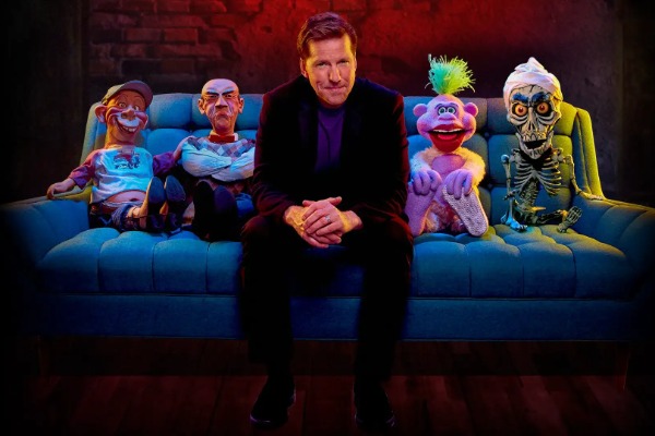 Jeff Dunham sitting with his Las Vegas ventriloquist comedy show with one of his famous characters at Planet Hollywood