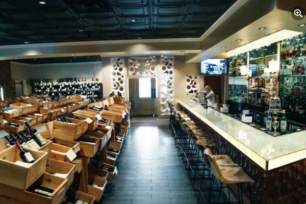 Lakeside wine bistro and shop at Marché Bacchus in Las Vegas