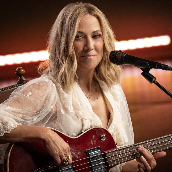 Sheryl Crow performing with a guitar ahead of her Resorts World Theatre concert