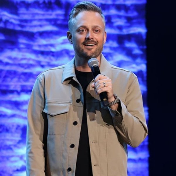 Comedian Nate Bargatze performing live at Encore Theater at Wynn Las Vegas