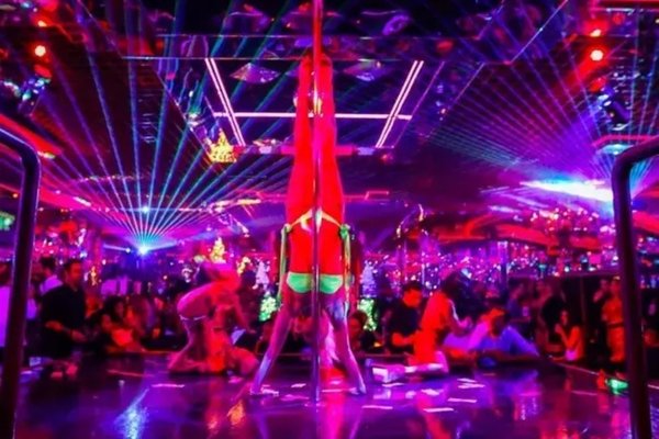 Guests enjoying a Halloween VIP party bus and strip club crawl in Las Vegas